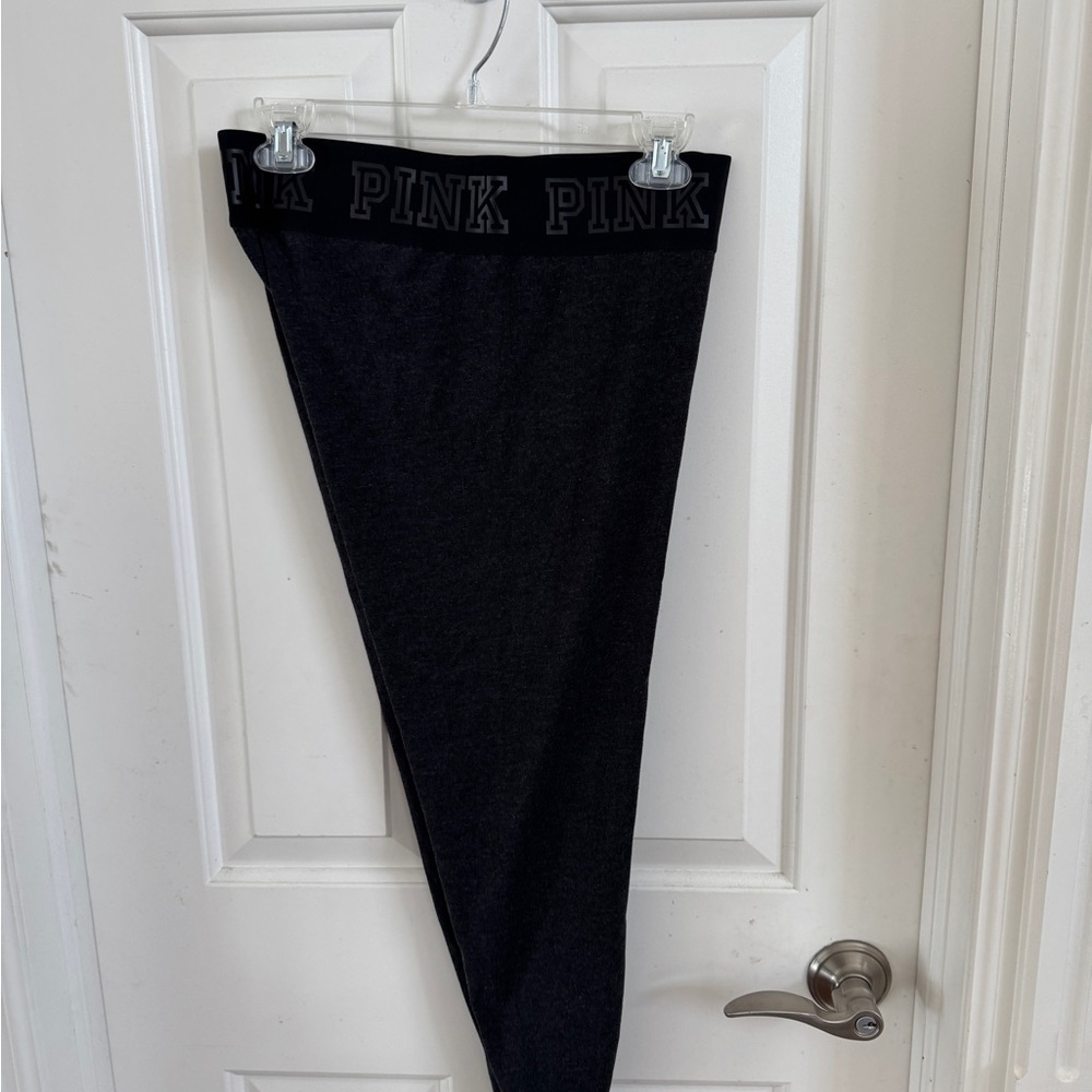 PINK black crop pull on yoga pants. Medium